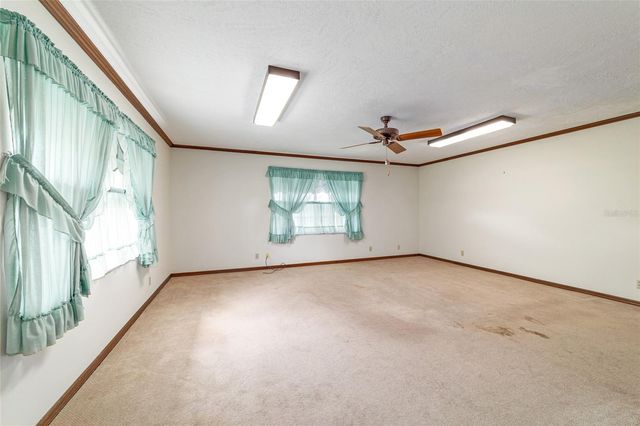 2285 W HIGHWAY 318, Citra, FL 32113
