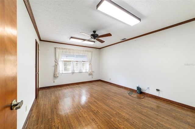2285 W HIGHWAY 318, Citra, FL 32113