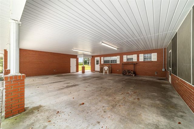 2285 W HIGHWAY 318, Citra, FL 32113
