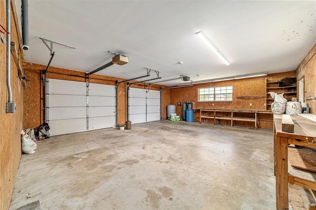2285 W HIGHWAY 318, Citra, FL 32113