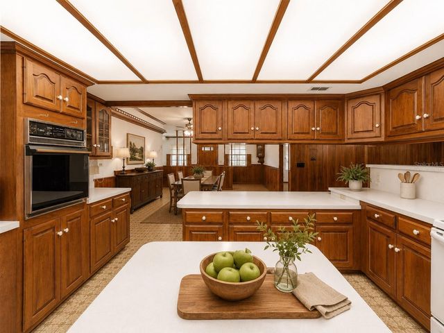 2285 W HIGHWAY 318, Citra, FL 32113
