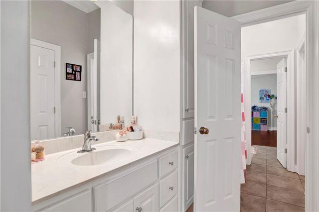 4000 Lakefront Drive W, Mobile, AL 36695