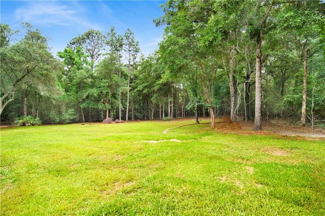 4000 Lakefront Drive W, Mobile, AL 36695