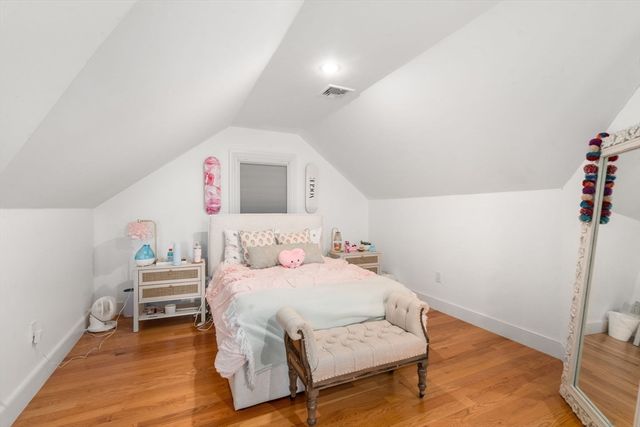 73-79 Auburn St 75, Newton, MA 02466