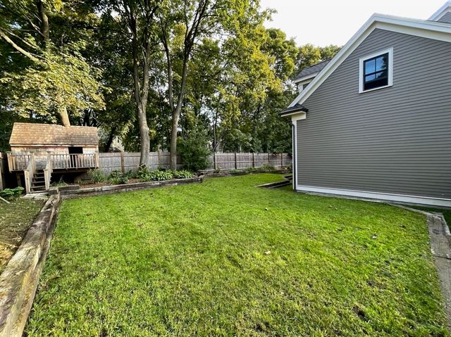 73-79 Auburn St 75, Newton, MA 02466