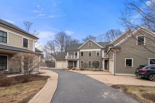 73-79 Auburn St 75, Newton, MA 02466