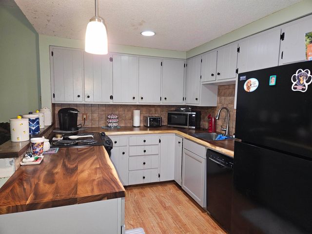 637 Marmot Lane, Grantham, NH 03753