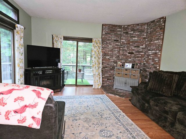 637 Marmot Lane, Grantham, NH 03753