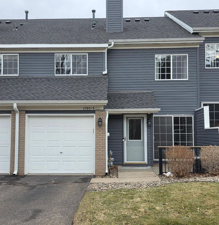 1795 Donegal Drive 3, Woodbury, MN 55125