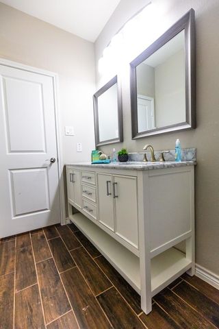 507 E Foley Street, Alvin, TX 77511