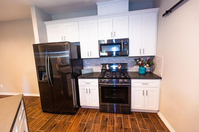 507 E Foley Street, Alvin, TX 77511