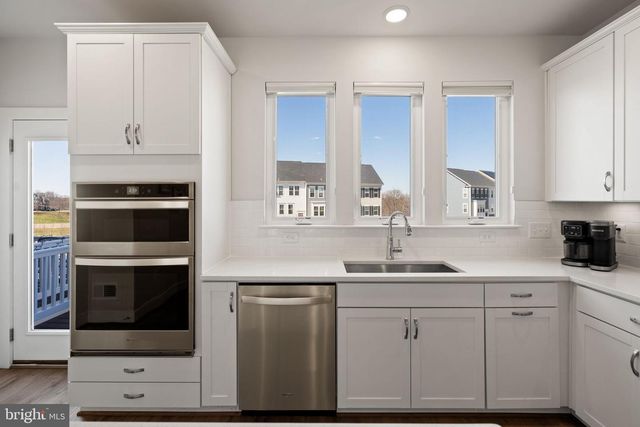 17307 TURNSTONE DR, Dumfries, VA 22026