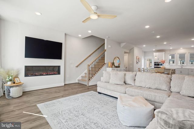 17307 TURNSTONE DR, Dumfries, VA 22026