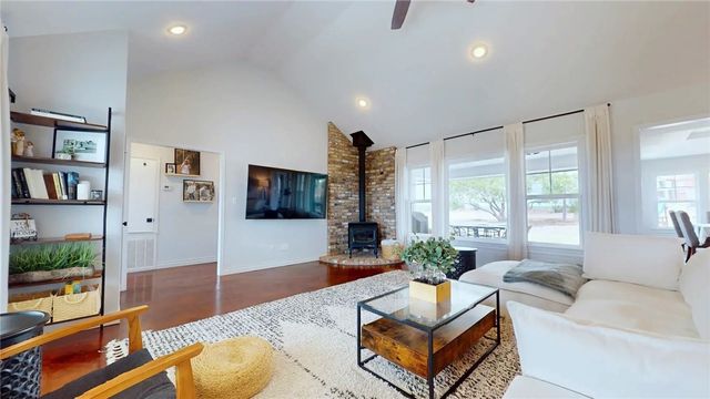 229 County Road 353 N, Orange Grove, TX 78372