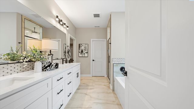 215622 E Sr 397, Kennewick, WA 99337