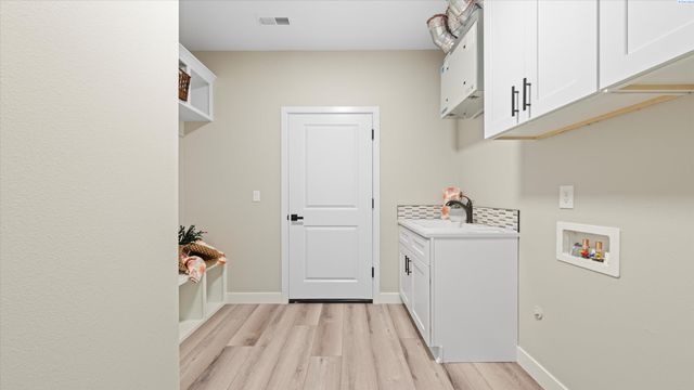 215622 E Sr 397, Kennewick, WA 99337