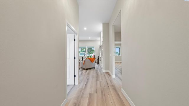 215622 E Sr 397, Kennewick, WA 99337