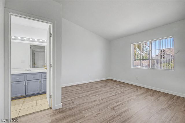 1704 Crystal Chimes Drive, Las Vegas, NV 89106
