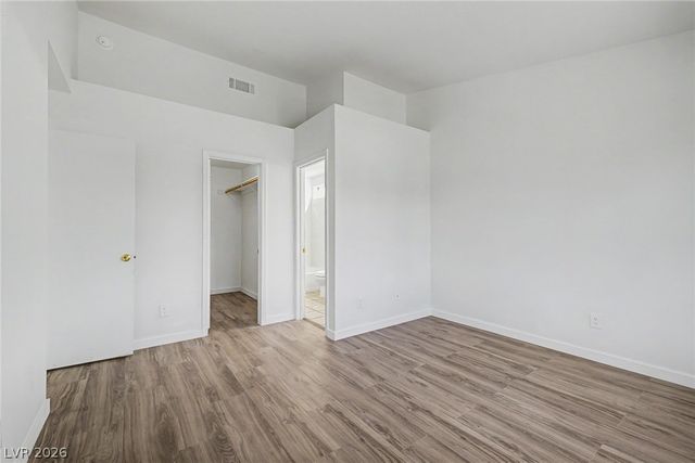 1704 Crystal Chimes Drive, Las Vegas, NV 89106