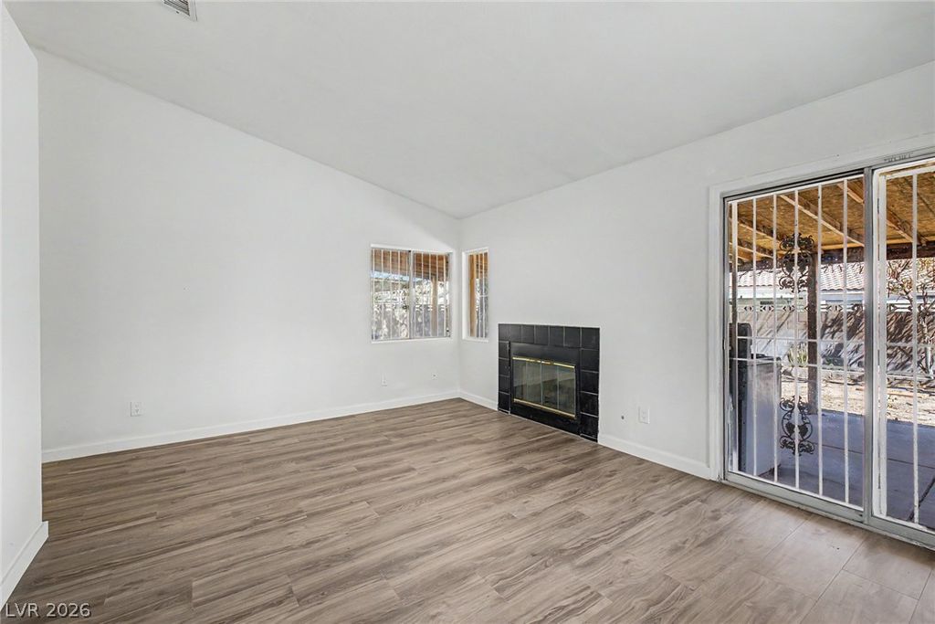 1704 Crystal Chimes Drive, Las Vegas, NV 89106 — photo 4