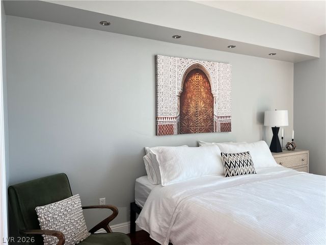 322 Karen Avenue 805, Las Vegas, NV 89109