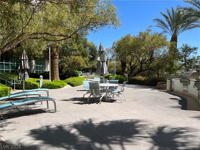 322 Karen Avenue 805, Las Vegas, NV 89109