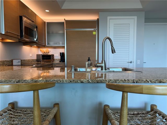 322 Karen Avenue 805, Las Vegas, NV 89109