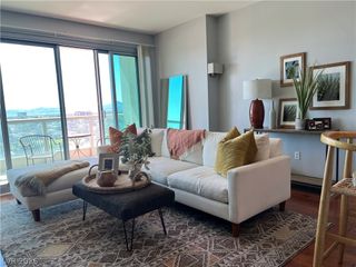322 Karen Avenue 805, Las Vegas, NV 89109