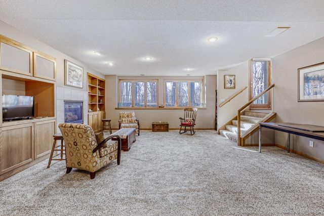 7945 Ranchview Lane N, Maple Grove, MN 55311