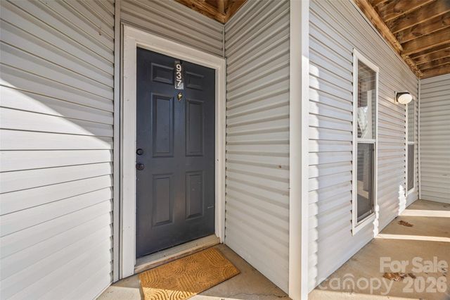 15 Hamiltons Bay Court 937, Clover, SC 29710