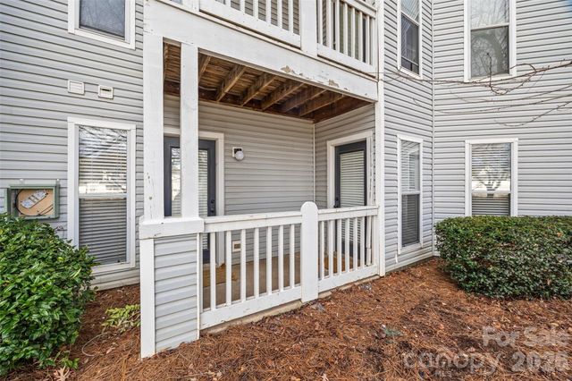 15 Hamiltons Bay Court 937, Clover, SC 29710