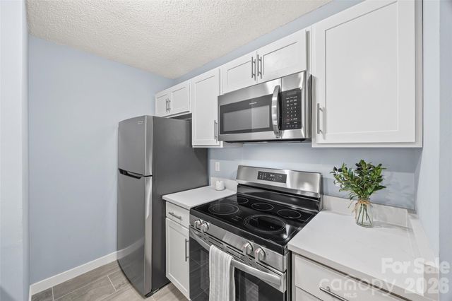 15 Hamiltons Bay Court 937, Clover, SC 29710