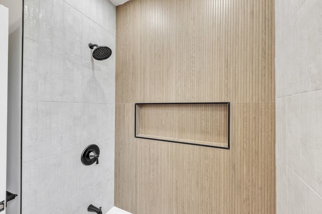 2513 Keystone Avenue, North Riverside, IL 60546