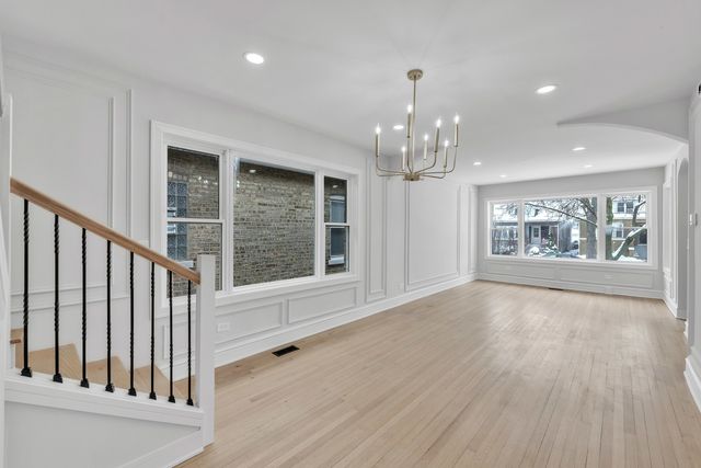 2513 Keystone Avenue, North Riverside, IL 60546