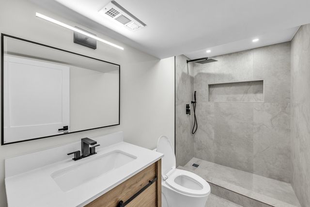 2513 Keystone Avenue, North Riverside, IL 60546