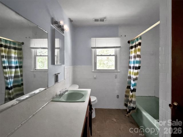 101 Cactus Loop, Sylva, NC 28779