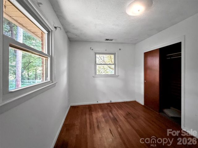 101 Cactus Loop, Sylva, NC 28779