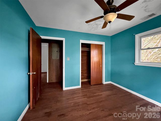 101 Cactus Loop, Sylva, NC 28779