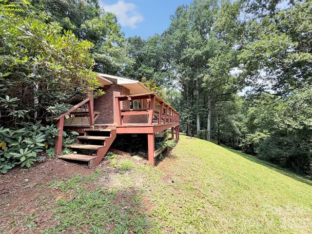 101 Cactus Loop, Sylva, NC 28779