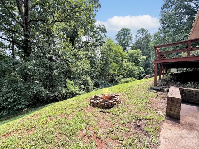 101 Cactus Loop, Sylva, NC 28779