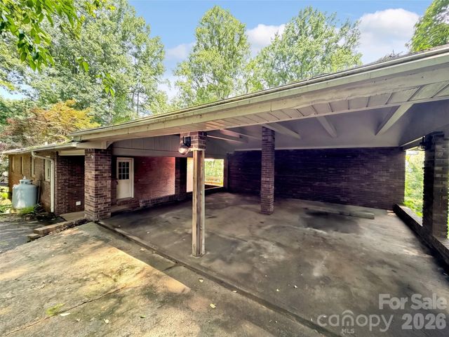 101 Cactus Loop, Sylva, NC 28779