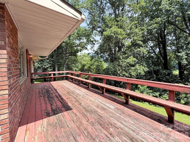 101 Cactus Loop, Sylva, NC 28779