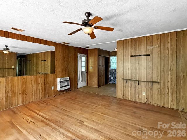 101 Cactus Loop, Sylva, NC 28779