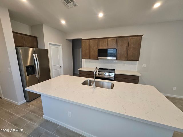 33723 N BLACKWELL Drive, San Tan Valley, AZ 85143