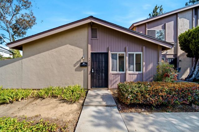 7828 Camino Raposa, San Diego, CA 92122