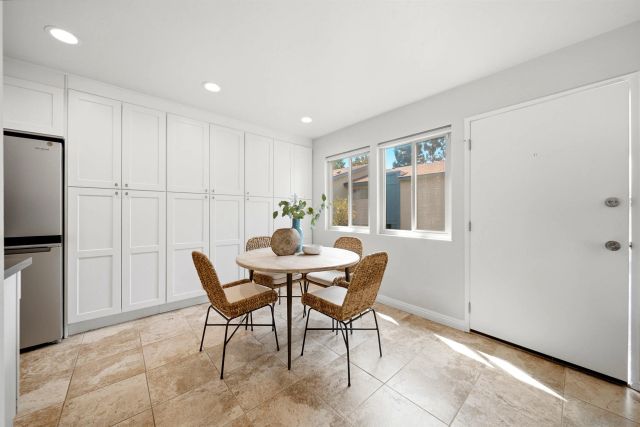 7828 Camino Raposa, San Diego, CA 92122