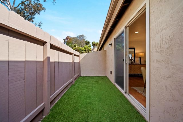 7828 Camino Raposa, San Diego, CA 92122