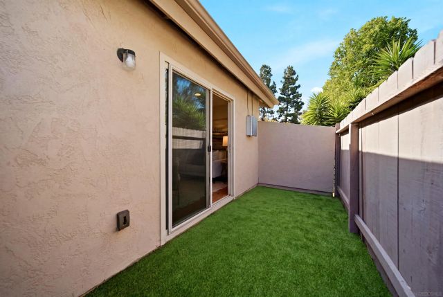 7828 Camino Raposa, San Diego, CA 92122