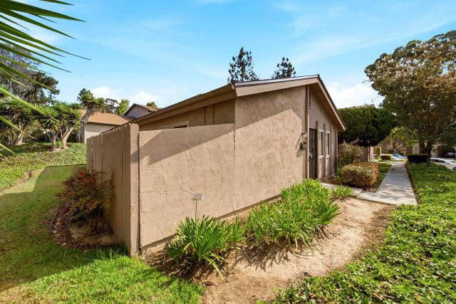 7828 Camino Raposa, San Diego, CA 92122