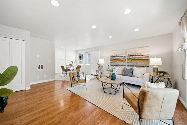 7828 Camino Raposa, San Diego, CA 92122